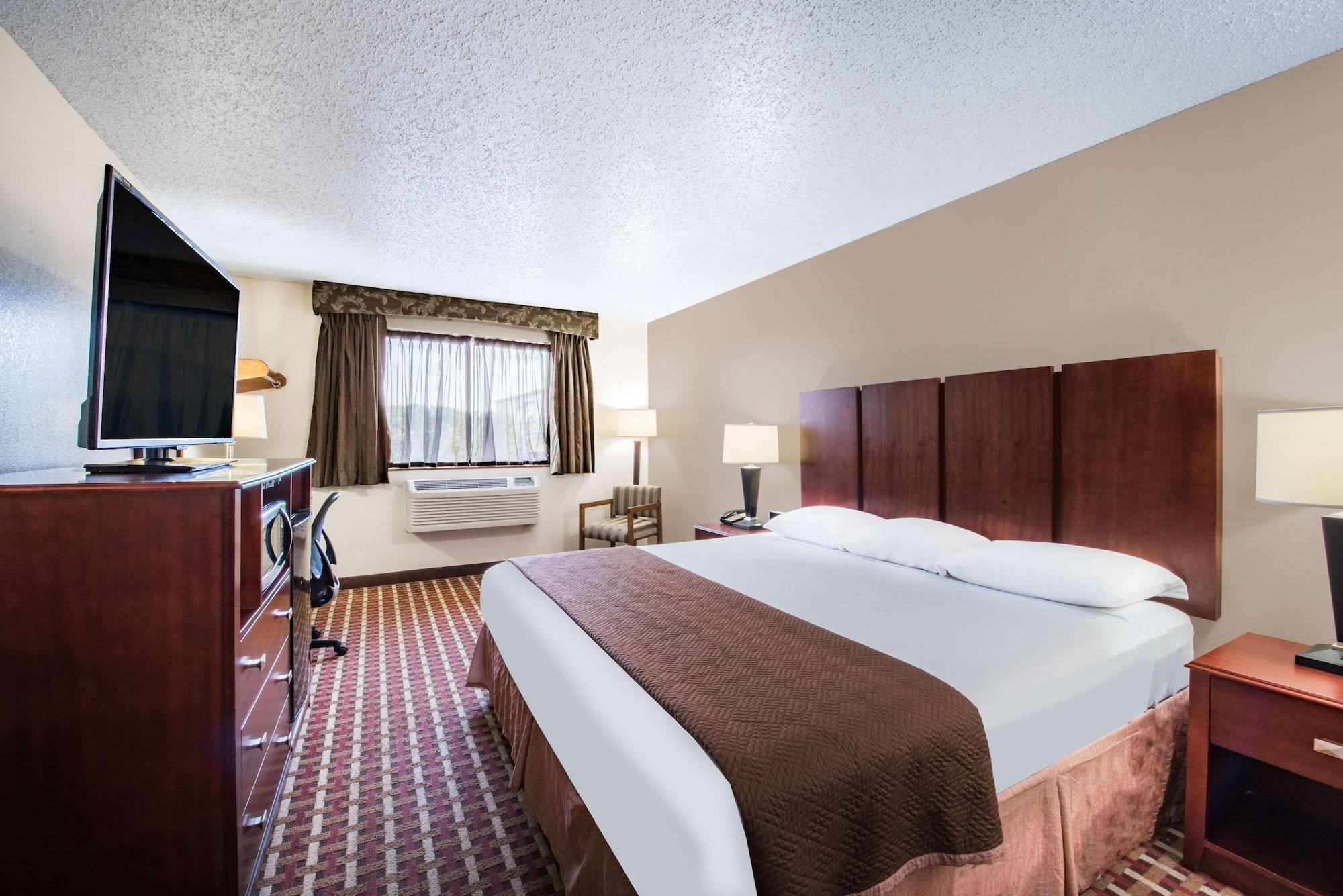 Hotel Super 8 By Wyndham Harlingen Tx Zewnętrze zdjęcie